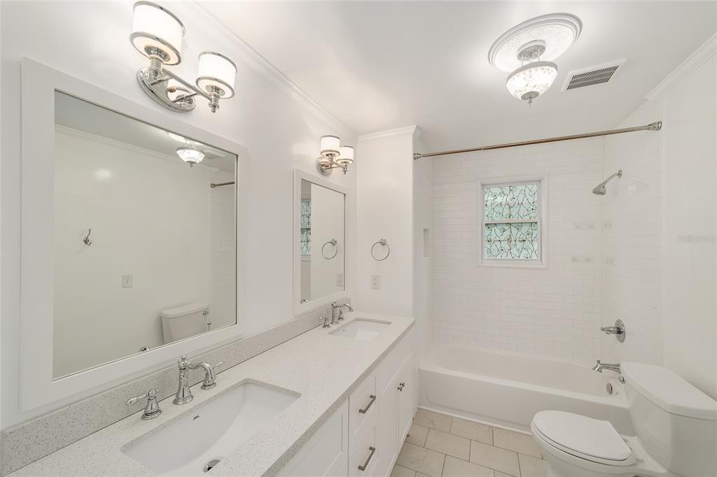 Gainesville, Florida, 32607, United States, 4 Bedrooms Bedrooms, ,3 BathroomsBathrooms,Residential,For Sale,1905879