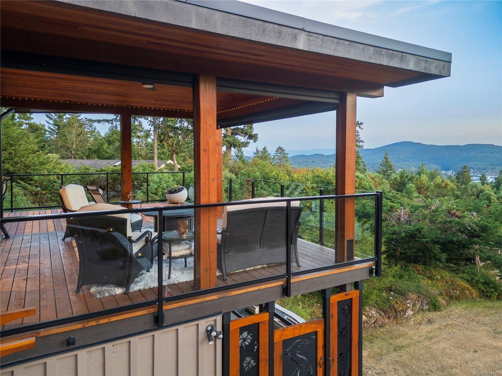 CENTRAL SAANICH, British Columbia, V8M 1S2, CA, 3 Bedrooms Bedrooms, ,Residential,For Sale,1950978