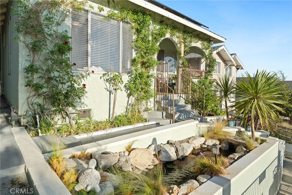 Los Angeles, California, 90063, United States, 3 Bedrooms Bedrooms, ,3 BathroomsBathrooms,Residential,For Sale,1938120