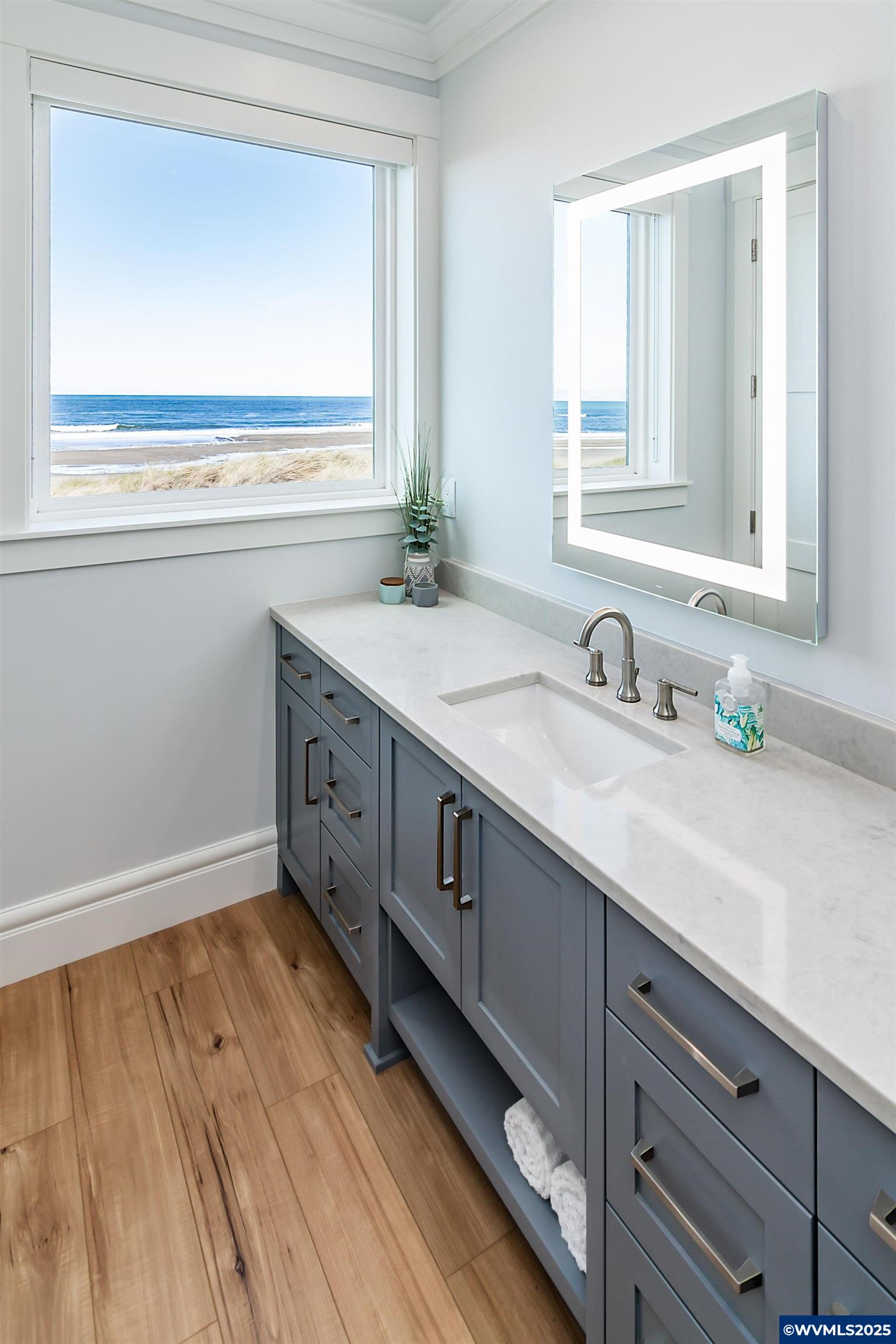 Gleneden Beach, Oregon, 97388, United States, 4 Bedrooms Bedrooms, ,6 BathroomsBathrooms,Residential,For Sale,1793897