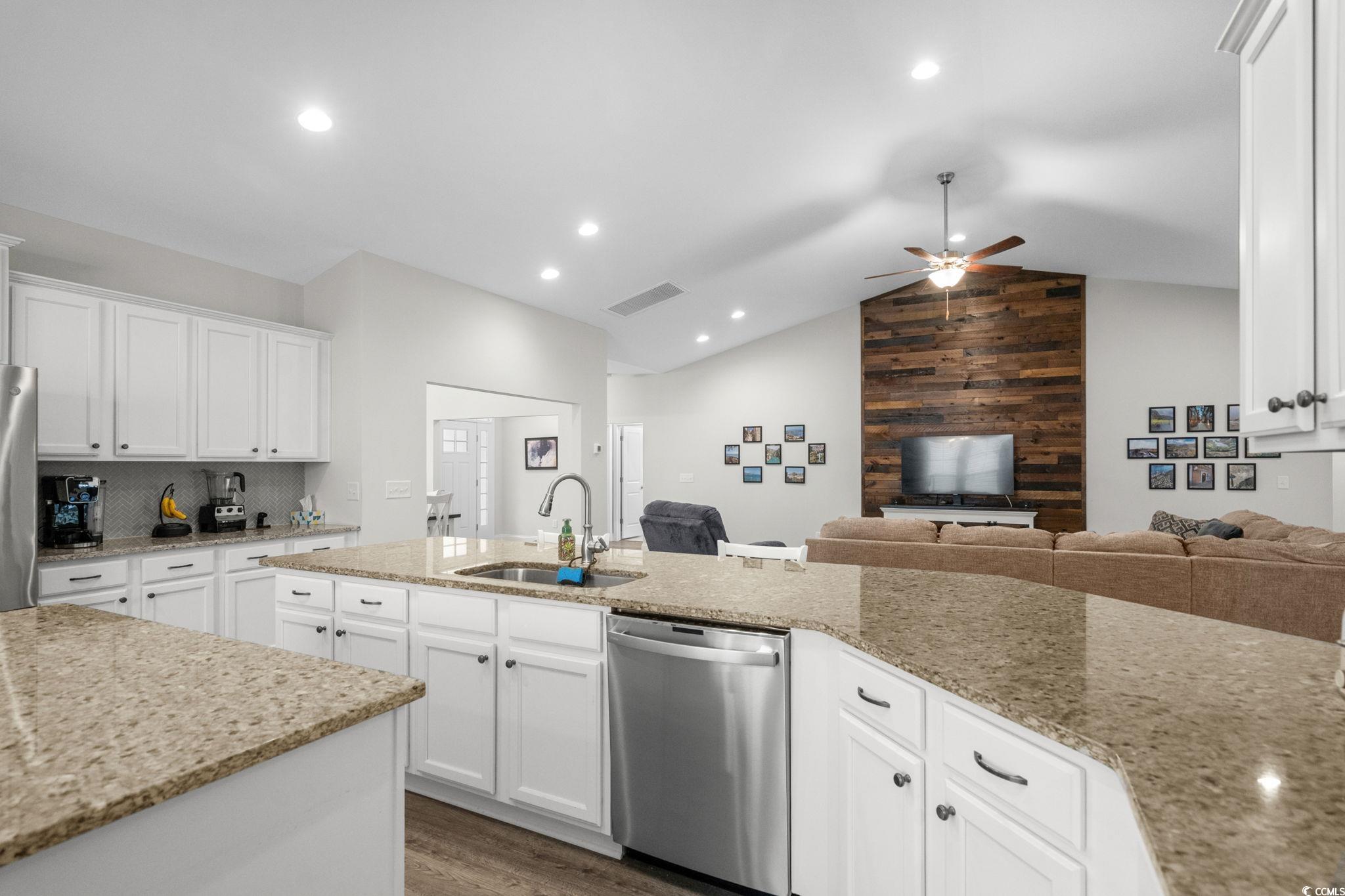 Little River, South Carolina, 29566, United States, 4 Bedrooms Bedrooms, ,3 BathroomsBathrooms,Residential,For Sale,1981753