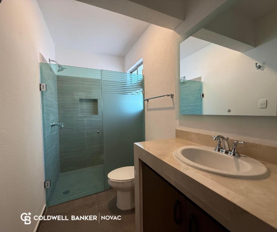 Atizapán de Zaragoza, Estado de méxico, 52936, Mexico, 4 Bedrooms Bedrooms, ,4 BathroomsBathrooms,Residential,For Sale,1770960