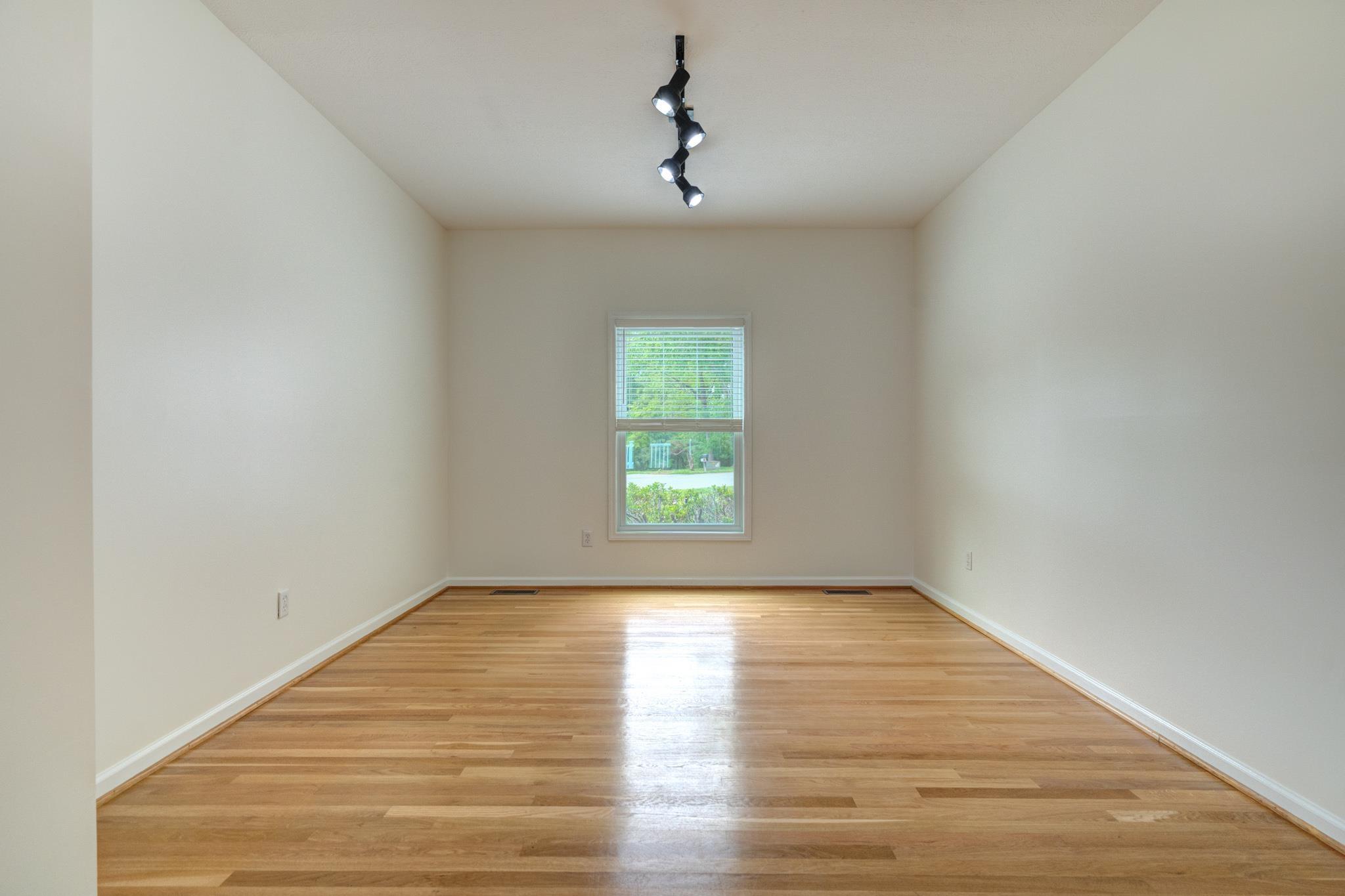 Blacksburg, Virginia, 24060, United States, 4 Bedrooms Bedrooms, ,3 BathroomsBathrooms,Residential,For Sale,1847433