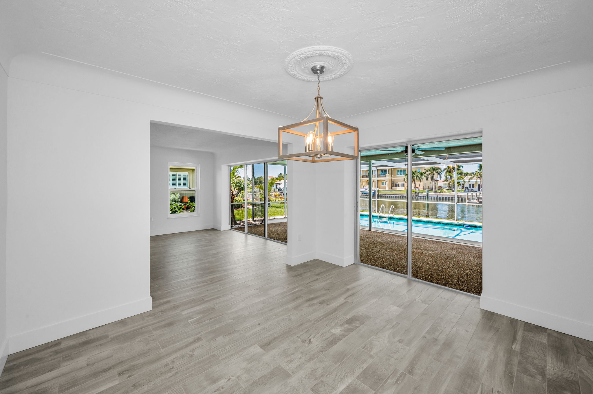 St Petersburg Beach, Florida, 33703, United States, 3 Bedrooms Bedrooms, ,2 BathroomsBathrooms,Residential,For Sale,1979522