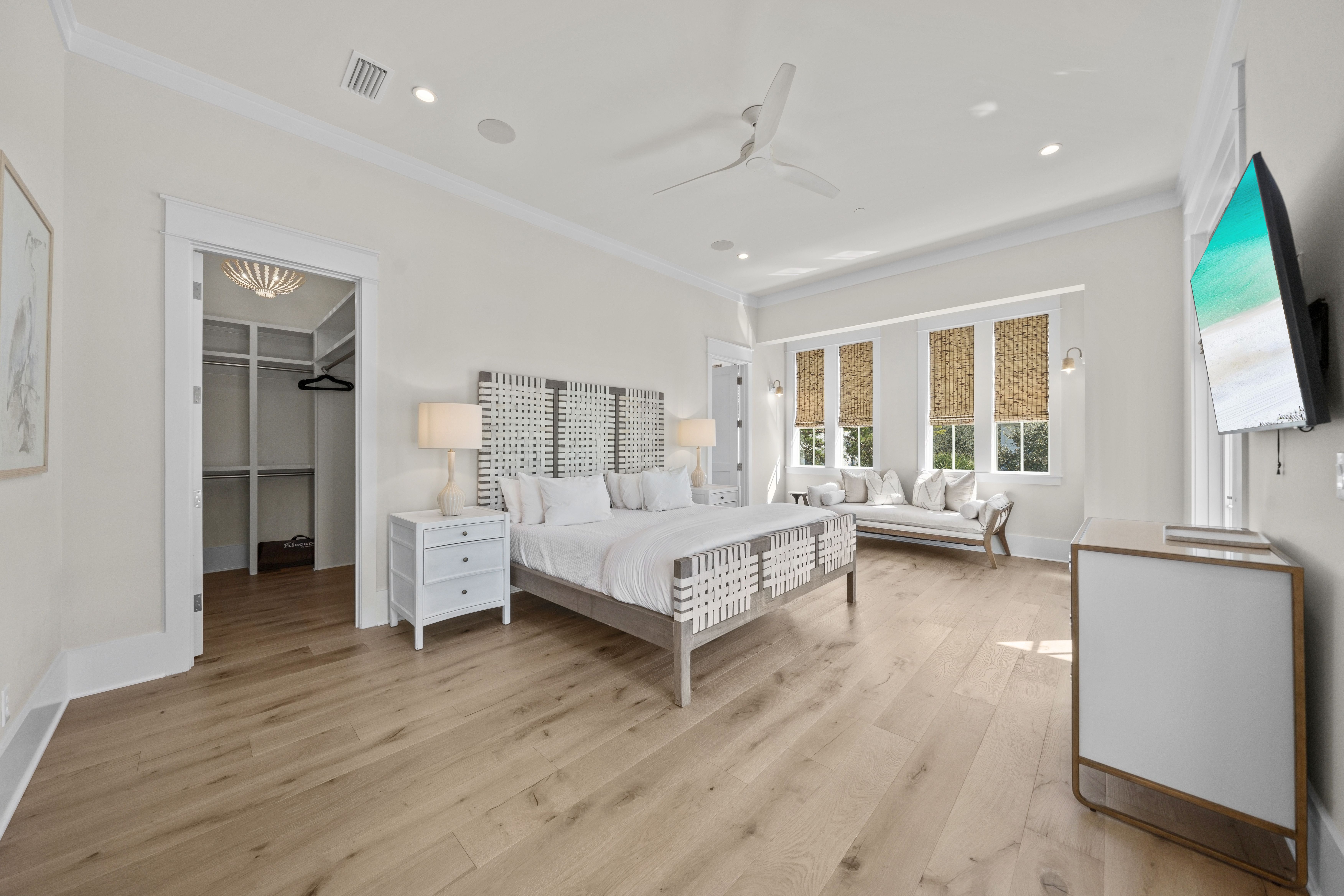  Gulf Serenity  Newer-Construction 8-Bedroom Luxury Home with Rooftop Terrace - 物件實景