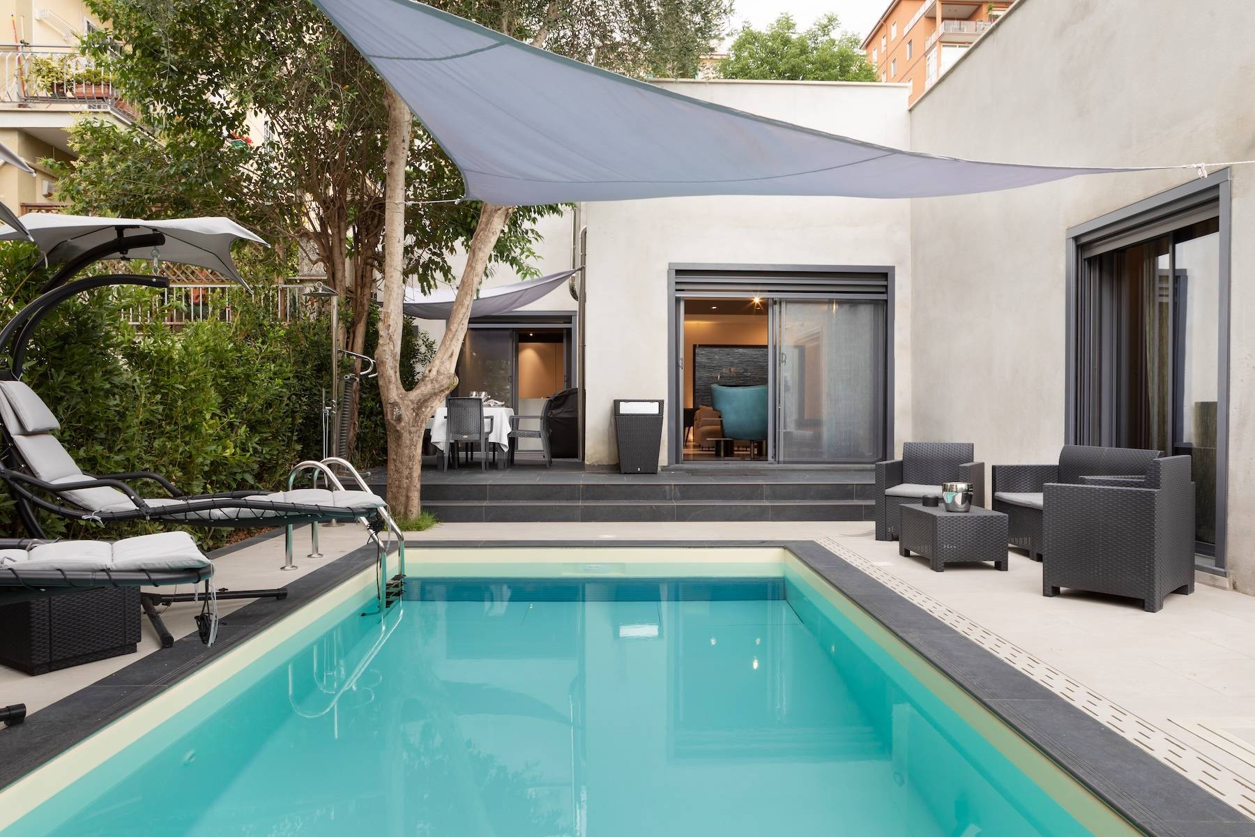 Architectural villa with pool near the Vatican 