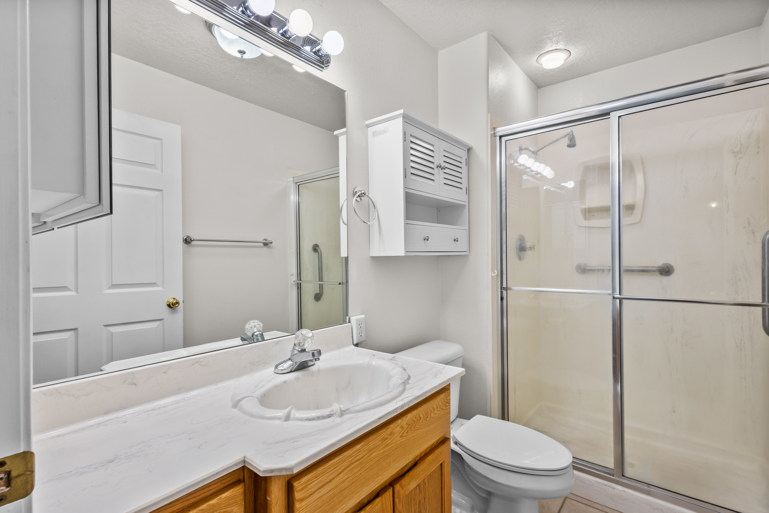 Belen, New Mexico, 87002, United States, 3 Bedrooms Bedrooms, ,2 BathroomsBathrooms,Residential,For Sale,1914205