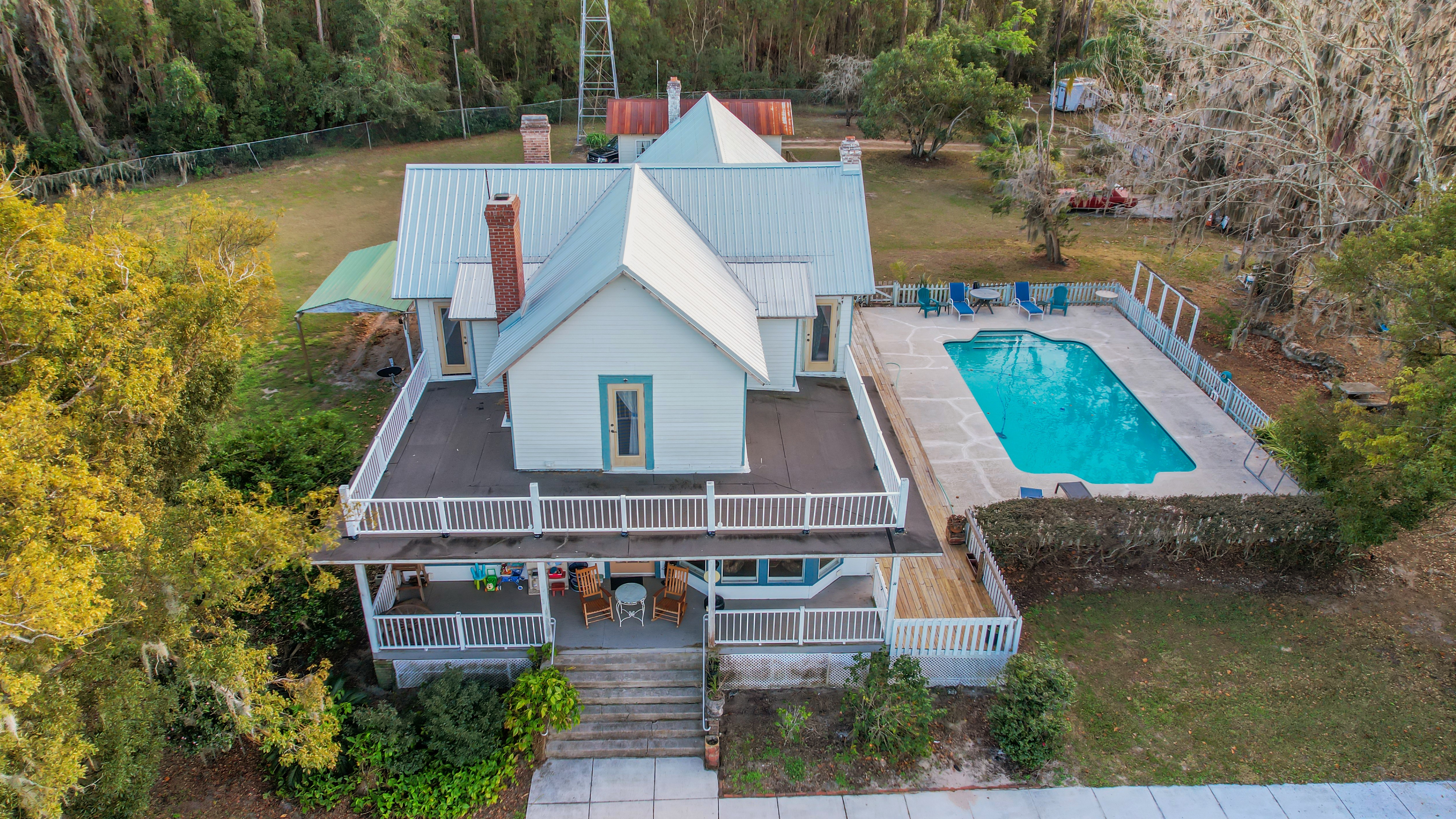 Yalaha, Florida, 34797, United States, 5 Bedrooms Bedrooms, ,4 BathroomsBathrooms,Residential,For Sale,1975837