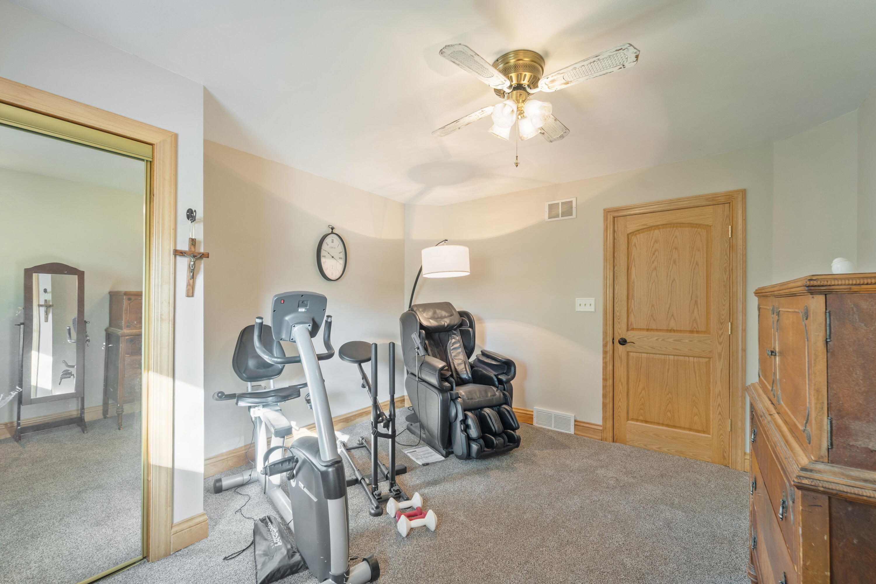 Waterford, Wisconsin, 53185, United States, 2 Bedrooms Bedrooms, ,2 BathroomsBathrooms,Residential,For Sale,1985516