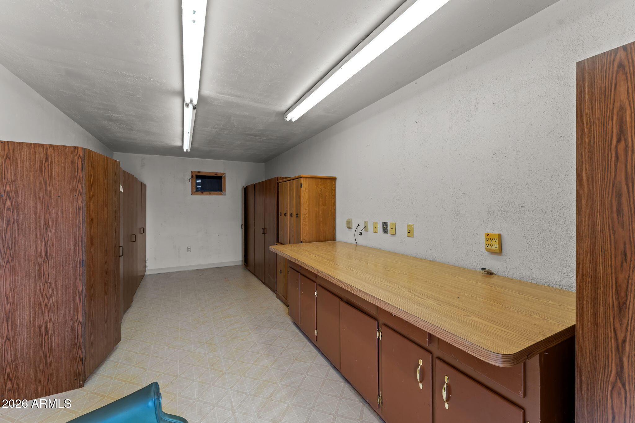 Wickenburg, Arizona, 85390, United States, 3 Bedrooms Bedrooms, ,2 BathroomsBathrooms,Residential,For Sale,2012857