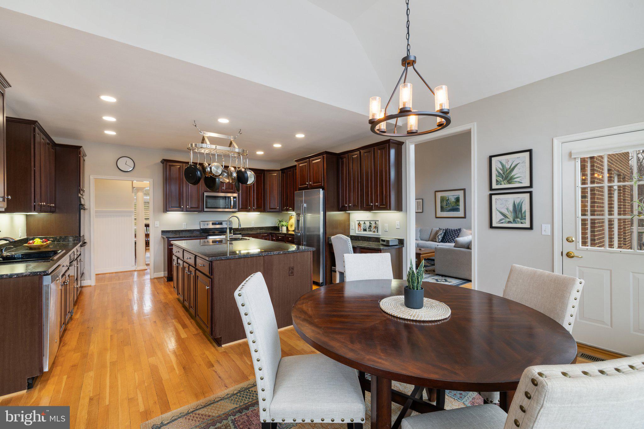 Warrenton, Virginia, 20186, United States, 6 Bedrooms Bedrooms, ,6 BathroomsBathrooms,Residential,For Sale,1914249