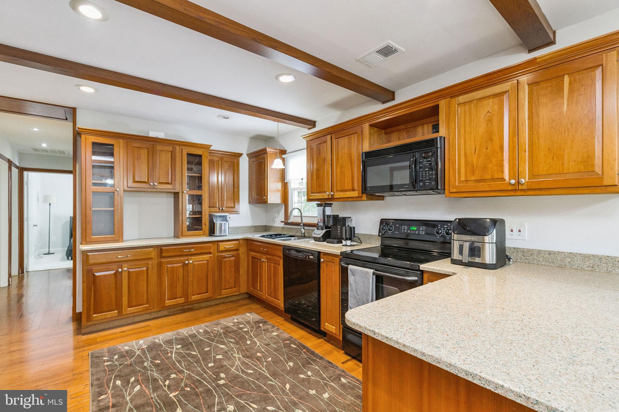 Manassas, Virginia, 20111, United States, 3 Bedrooms Bedrooms, ,2 BathroomsBathrooms,Residential,For Sale,1984619