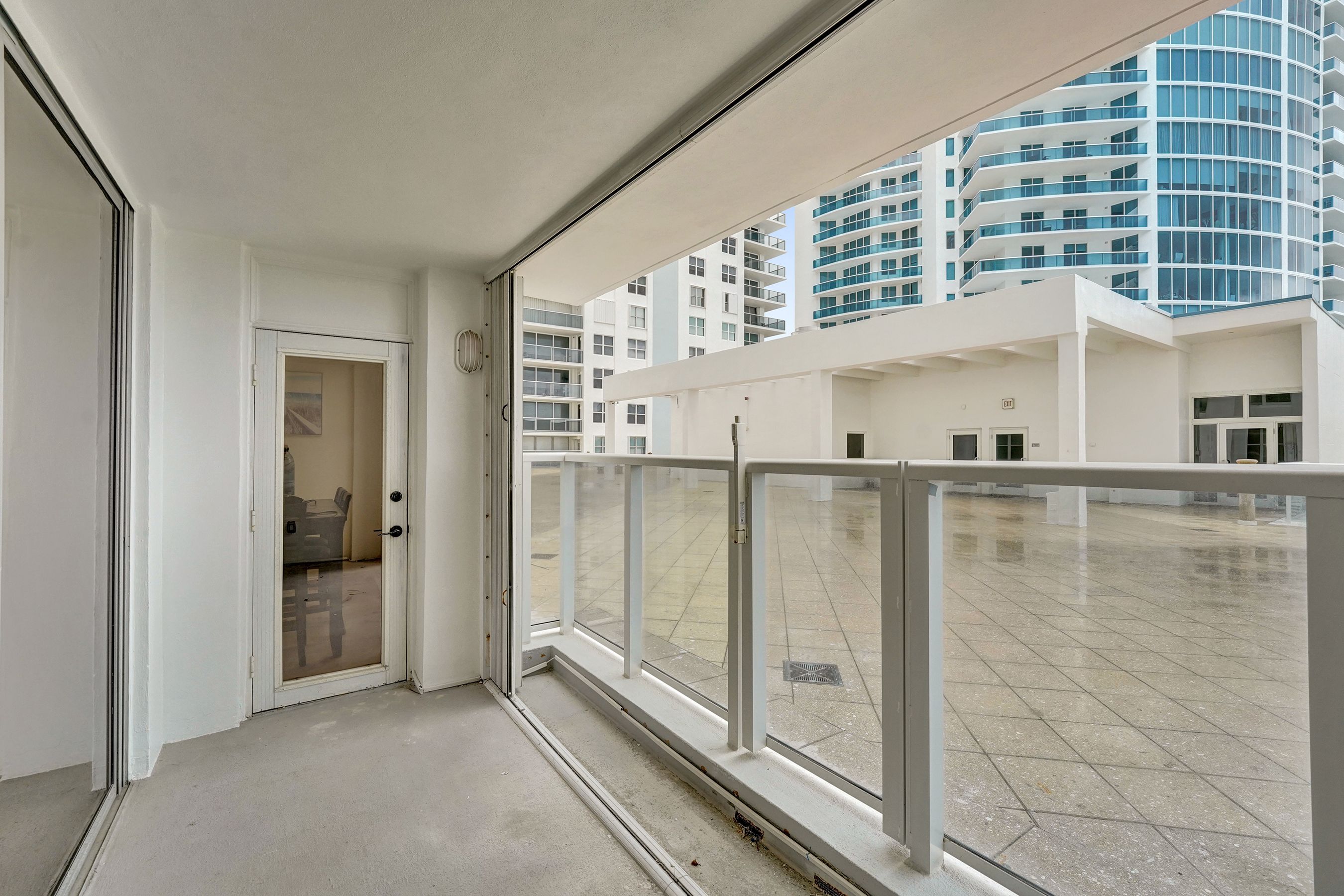  2751 S Ocean Drive, Hollywood, FL, 33019 - 物件實景
