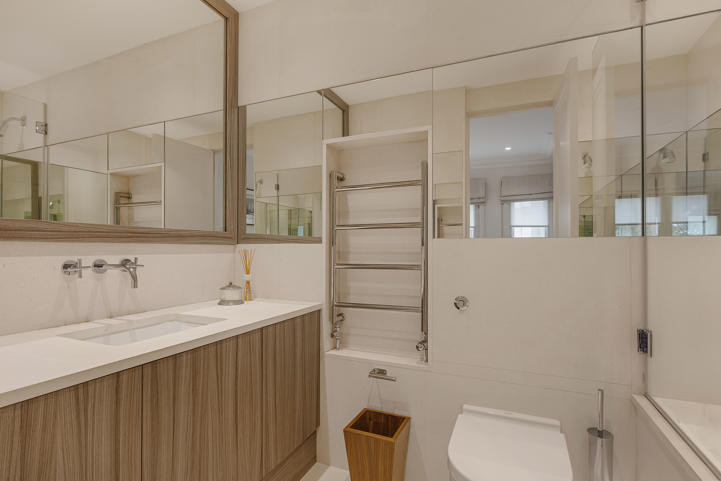  A Generous Three-Bedroom Apartment in Ennismore Gardens - 物件實景