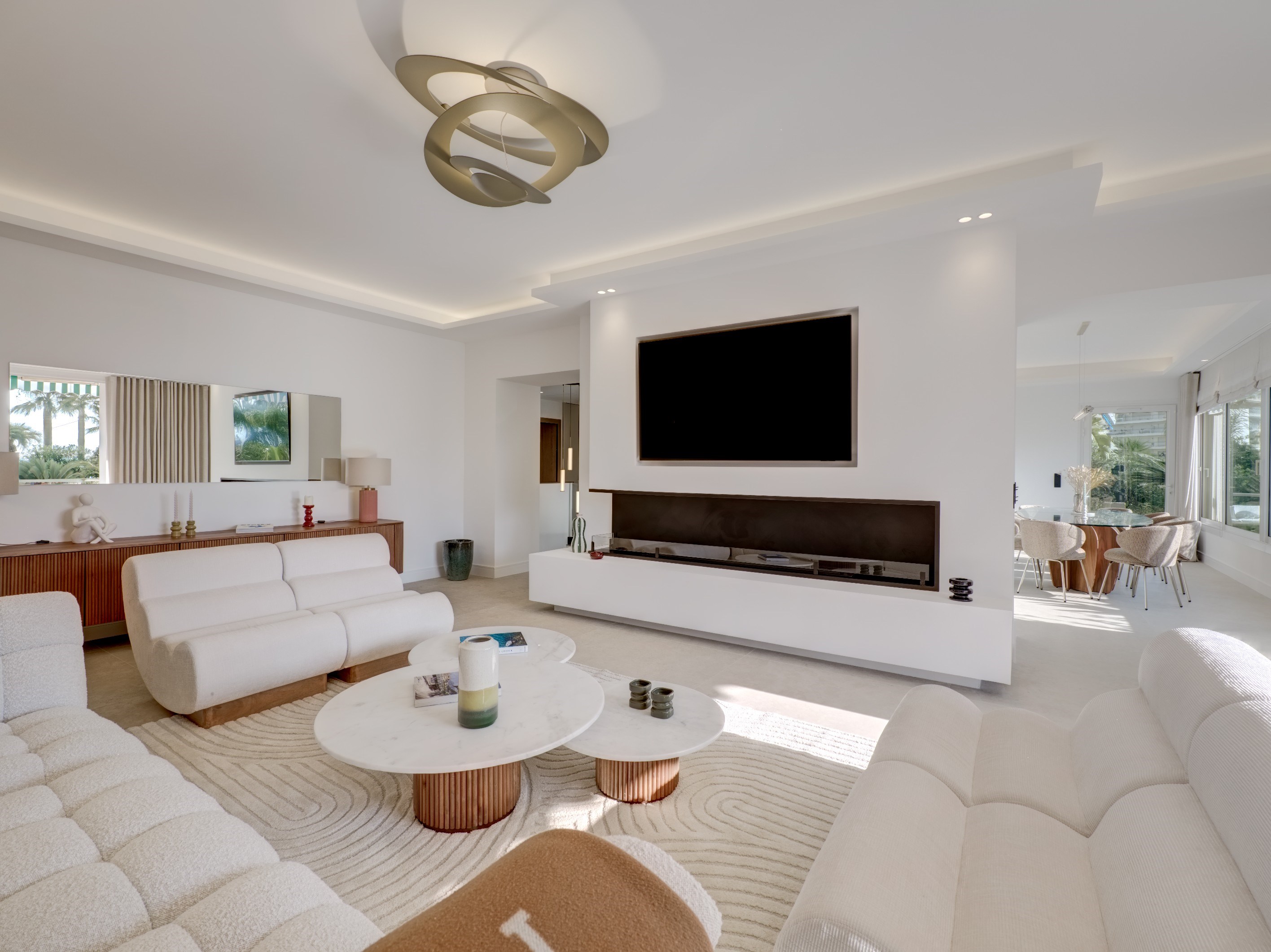  Cannes Croisette waterfront property with private garden and pool, rare duplex … - 物件實景