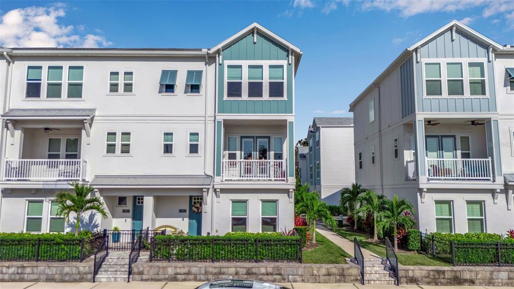 Sarasota, Florida, 34237, United States, 3 Bedrooms Bedrooms, ,4 BathroomsBathrooms,Residential,For Sale,1957794