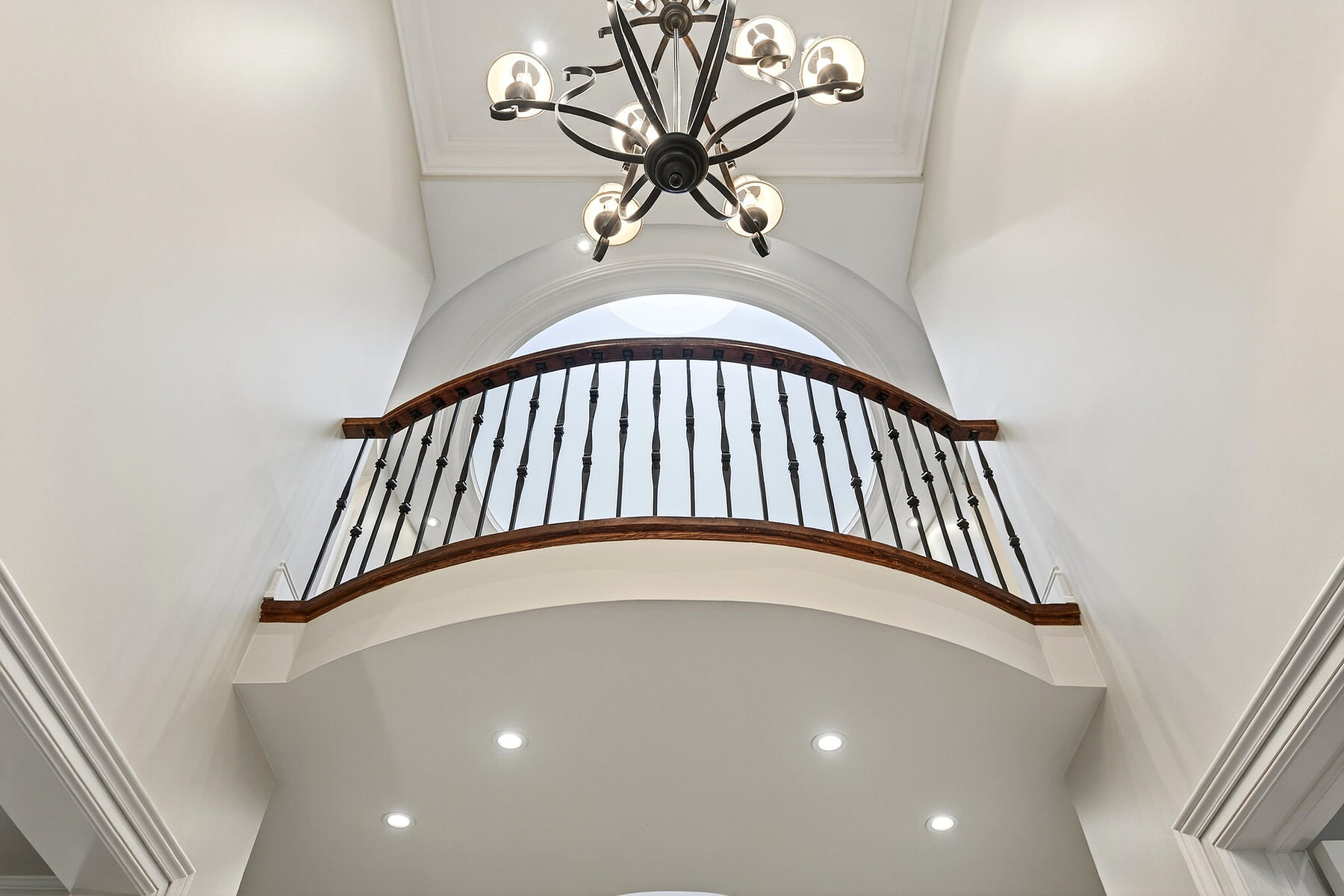  Beautifully Designed Home - 物件實景