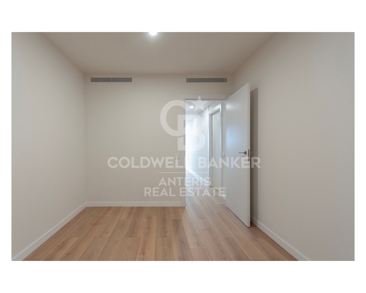 Barcelona, Barcelona, Sants ? Montju?c, Sants - Ba, Barcelona, Catalonia, ES, 3 Bedrooms Bedrooms, ,2 BathroomsBathrooms,Residential,For Sale,Barcelona, Barcelona, Sants ? Montju?c, Sants - Ba,1556908