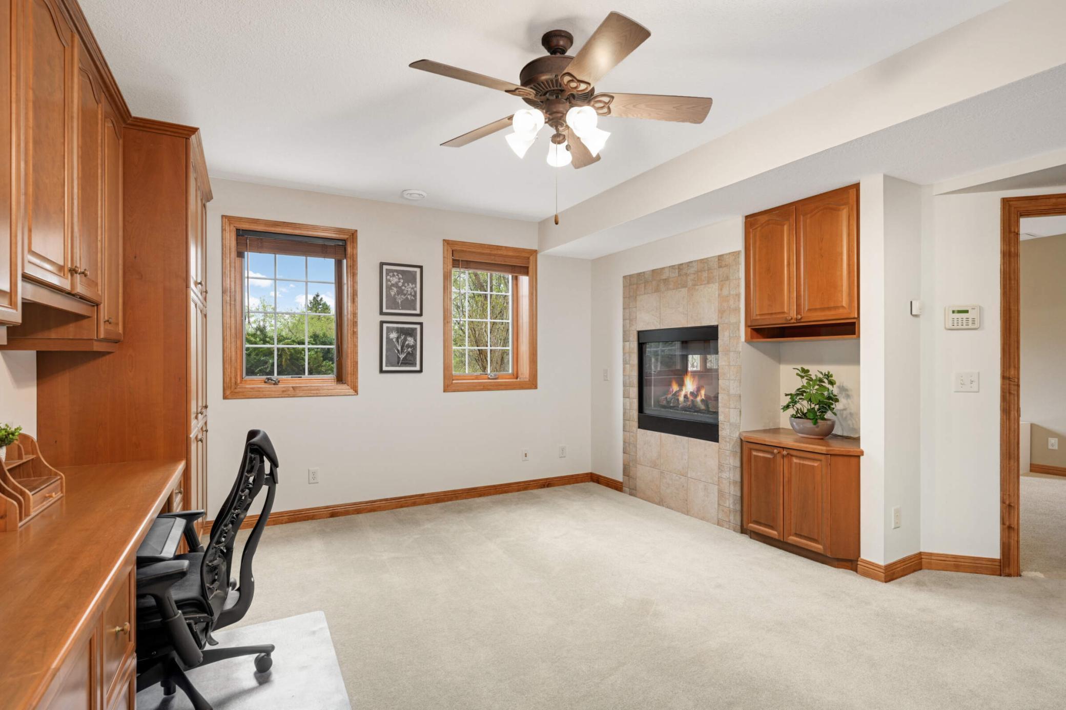 Woodbury, Minnesota, 55129, United States, 5 Bedrooms Bedrooms, ,5 BathroomsBathrooms,Residential,For Sale,1989522