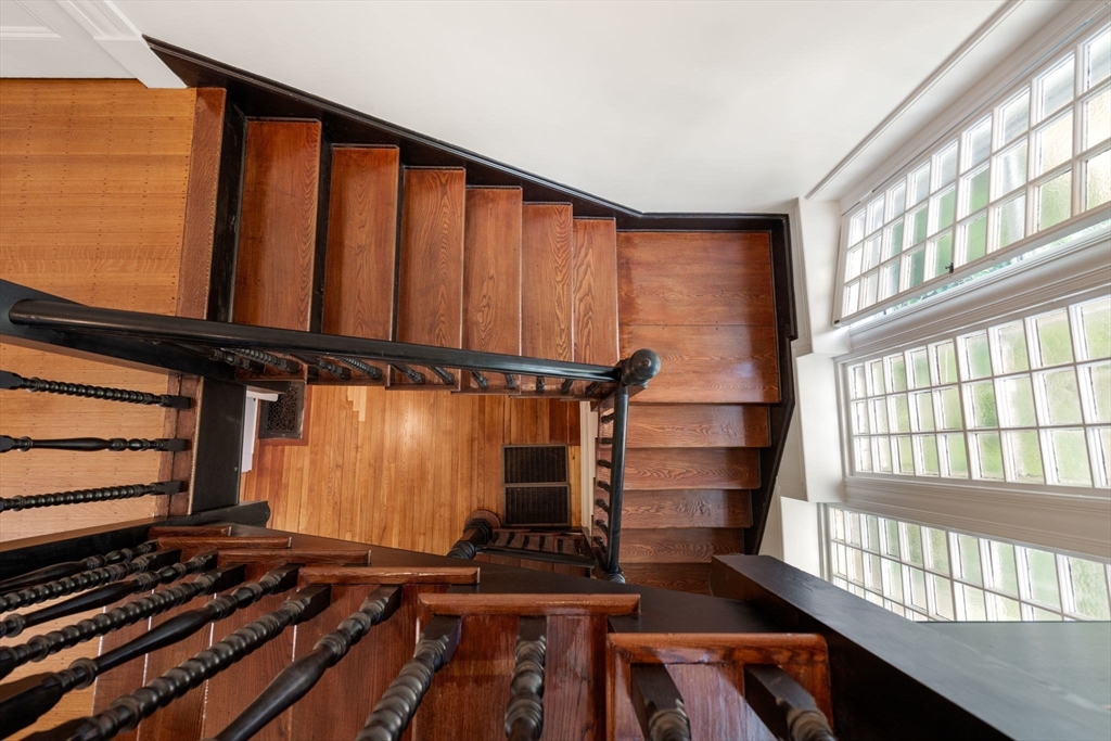 Cambridge, Massachusetts, 02138, United States, 6 Bedrooms Bedrooms, ,4 BathroomsBathrooms,Residential,For Sale,1947973