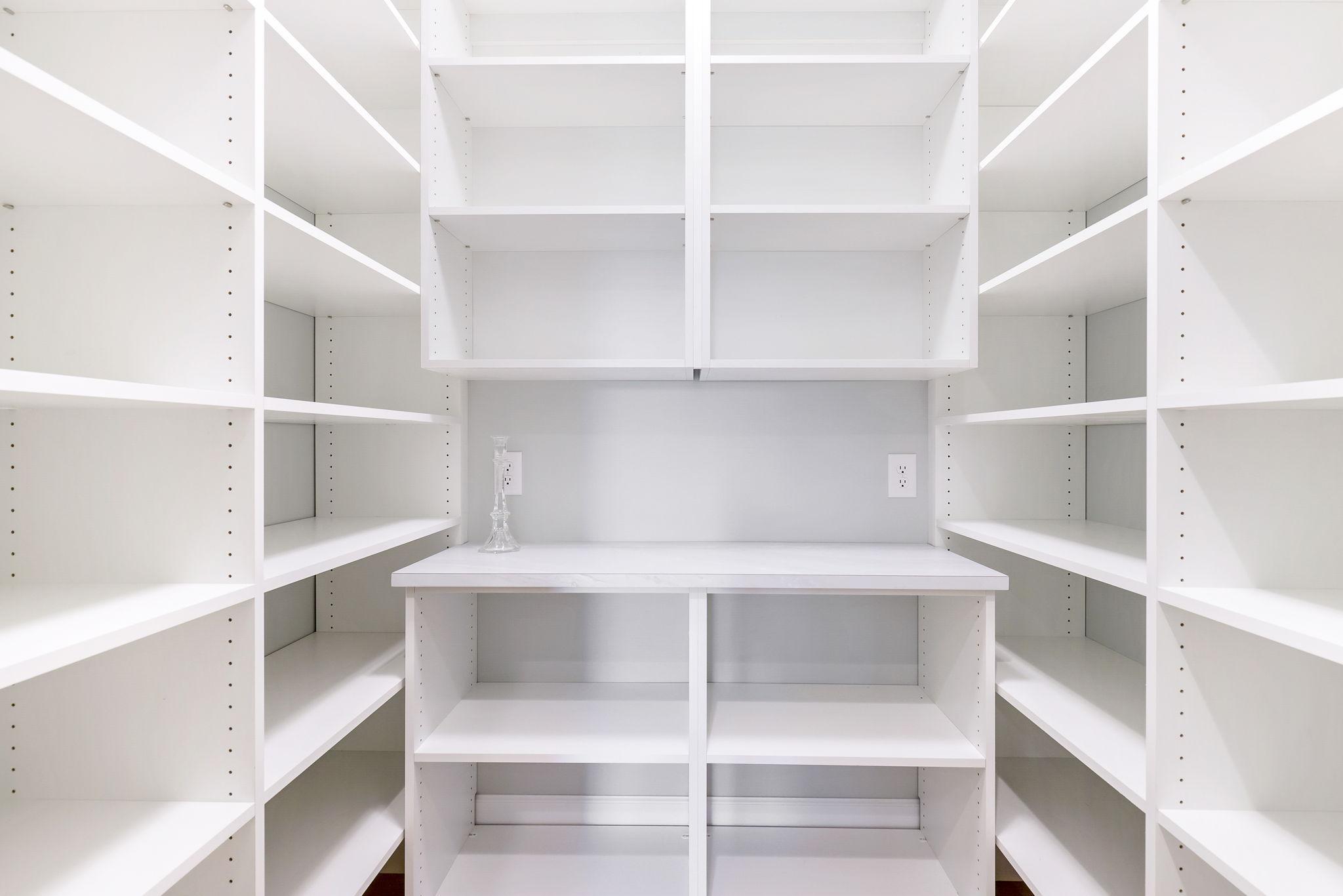 Chanhassen, Minnesota, 55331, United States, 4 Bedrooms Bedrooms, ,3 BathroomsBathrooms,Residential,For Sale,1994365