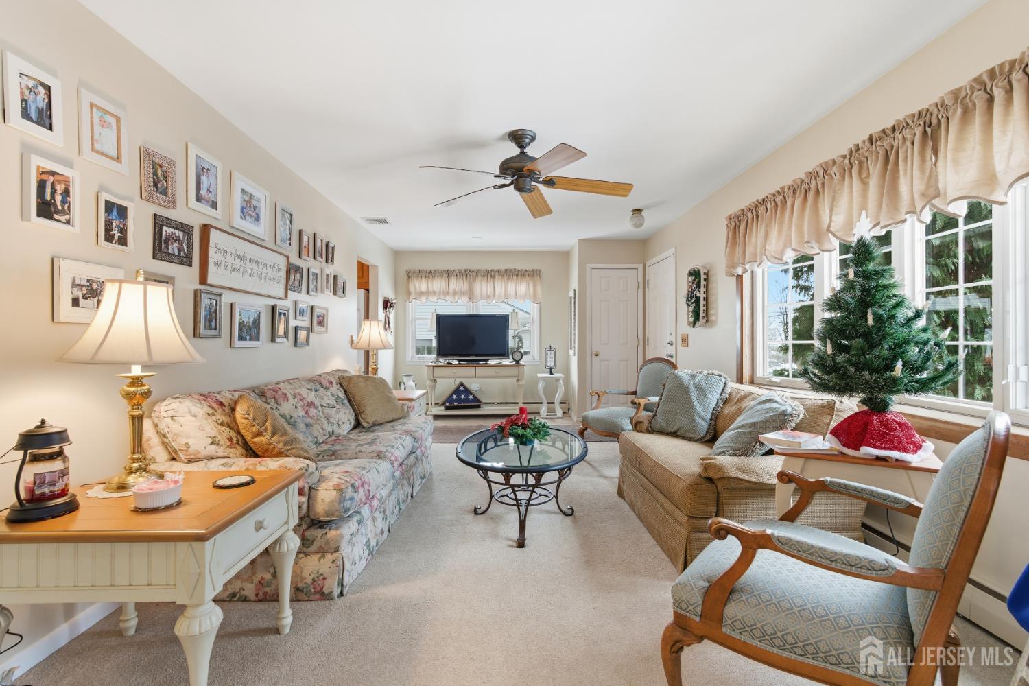 1201 - Carteret, New Jersey, 07008, United States, 4 Bedrooms Bedrooms, ,2 BathroomsBathrooms,Residential,For Sale,2006172