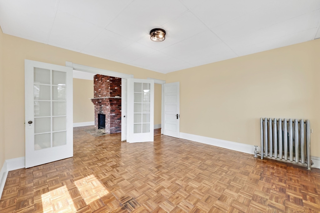 Springfield, Massachusetts, 01108, United States, 7 Bedrooms Bedrooms, ,2 BathroomsBathrooms,Residential,For Sale,2040283