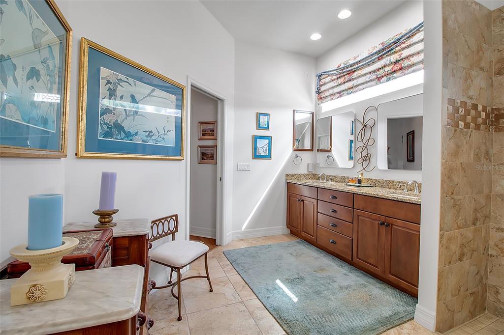 Sarasota, Florida, 34240, United States, 3 Bedrooms Bedrooms, ,3 BathroomsBathrooms,Residential,For Sale,2003503