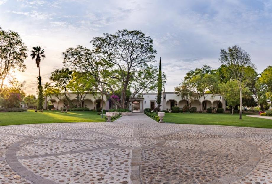 San Miguel de Allende, Guanajuato, 37886, Mexico, 1 Bedroom Bedrooms, ,Residential,For Sale,1694469