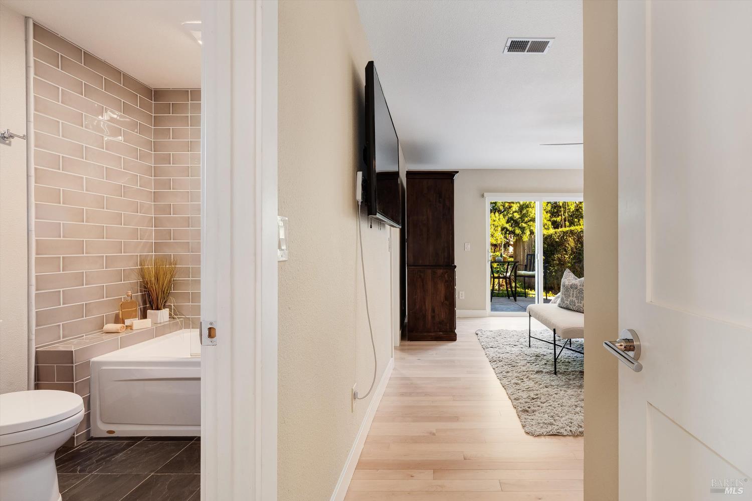 Napa, California, 94559, United States, 3 Bedrooms Bedrooms, ,2 BathroomsBathrooms,Residential,For Sale,2000781