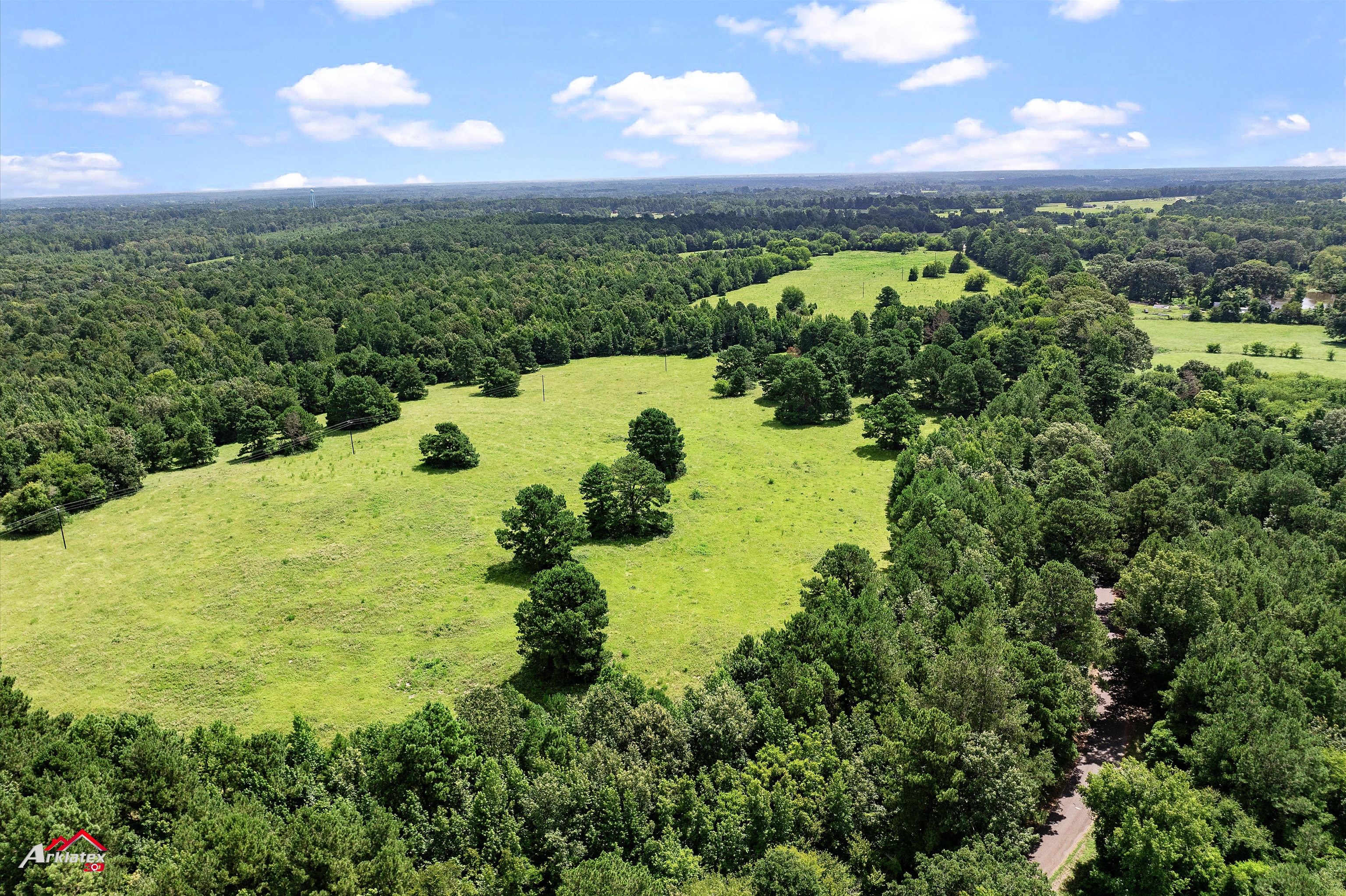 Henderson, Texas, 75652, United States, ,Residential,For Sale,1895281