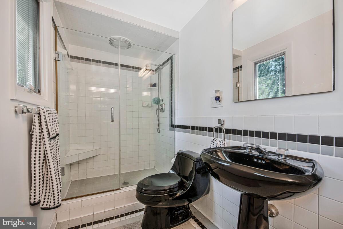 Laurel, Maryland, 20708, United States, 4 Bedrooms Bedrooms, ,3 BathroomsBathrooms,Residential,For Sale,1900760