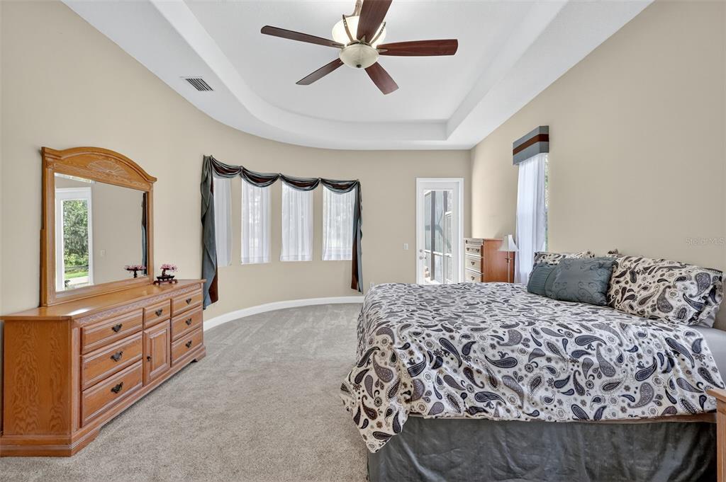 Bradenton, Florida, 34212, United States, 4 Bedrooms Bedrooms, ,3 BathroomsBathrooms,Residential,For Sale,1991075