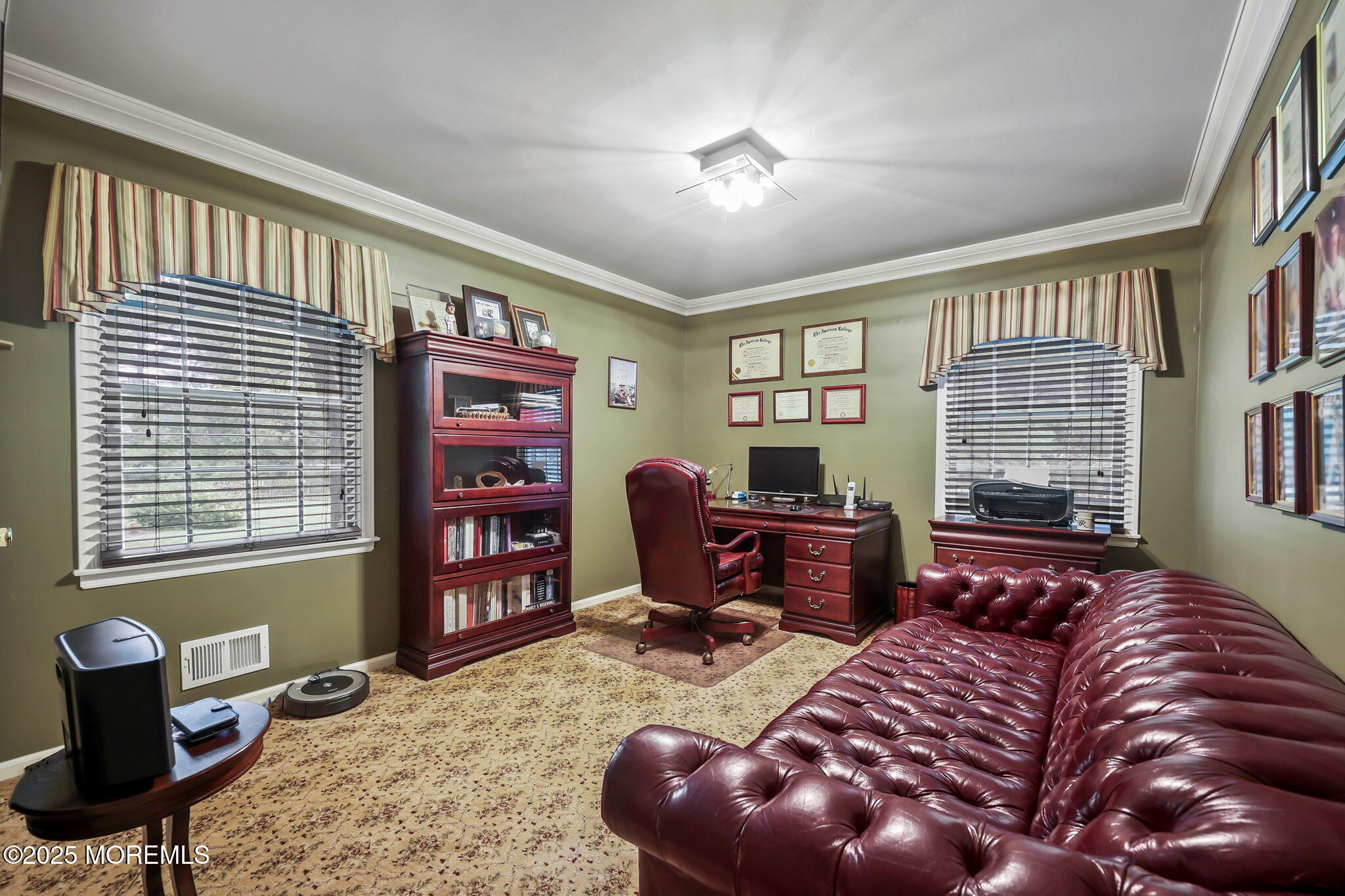 Marlboro, New Jersey, 07746, United States, 5 Bedrooms Bedrooms, ,3 BathroomsBathrooms,Residential,For Sale,1924539