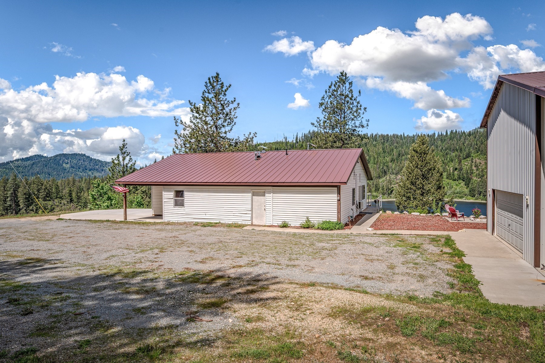  Lake Retreat on Private Acreage - 物件實景