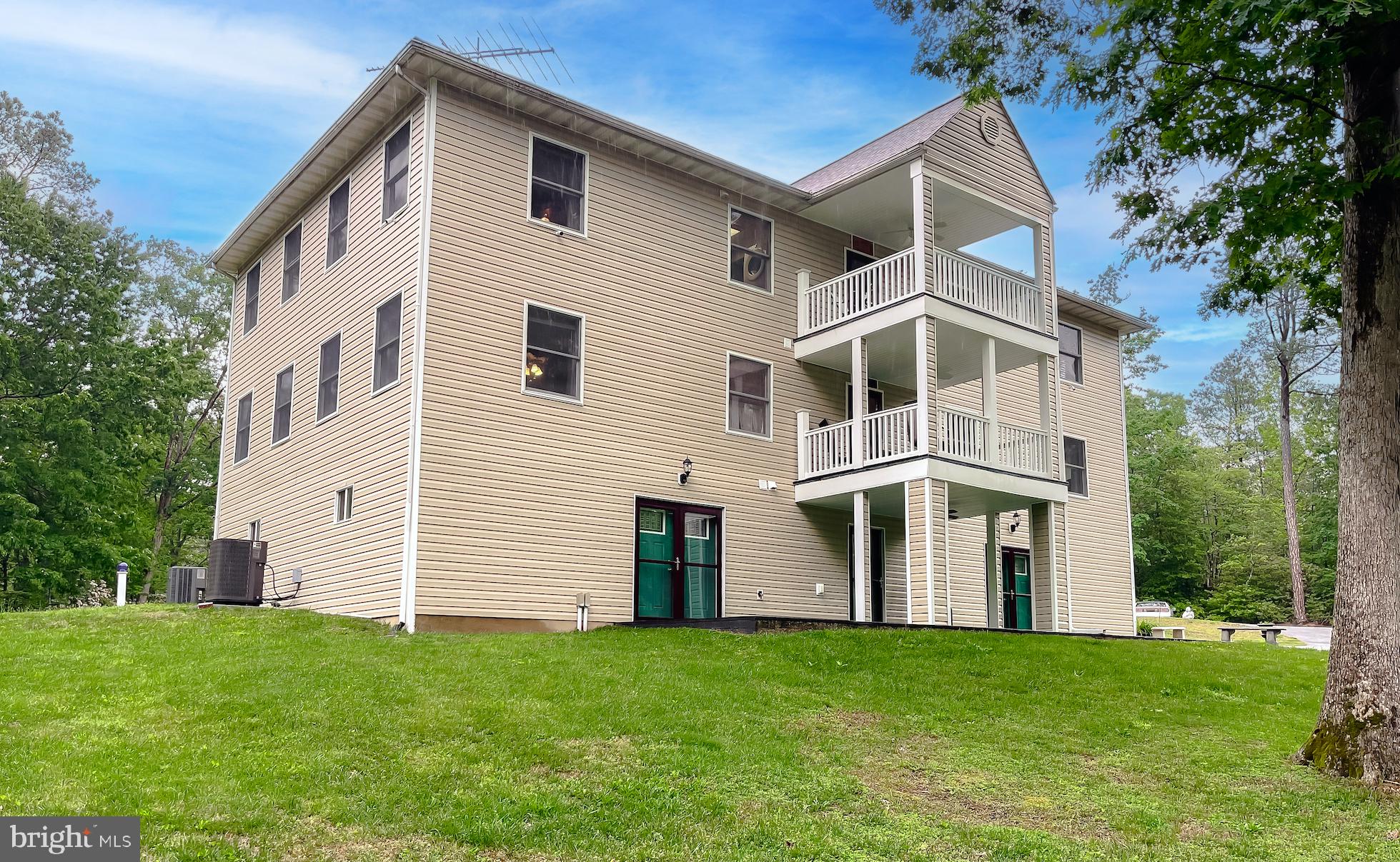 California, Maryland, 20619, United States, 5 Bedrooms Bedrooms, ,7 BathroomsBathrooms,Residential,For Sale,1977711