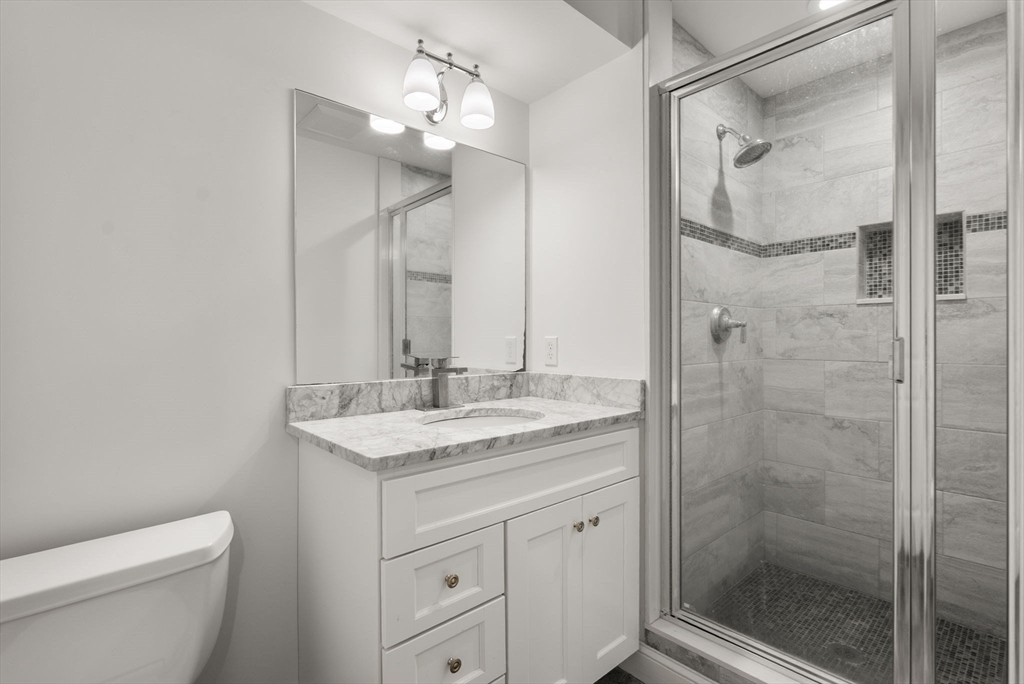 Wellesley, Massachusetts, 02482, United States, 6 Bedrooms Bedrooms, ,7 BathroomsBathrooms,Residential,For Sale,1918672