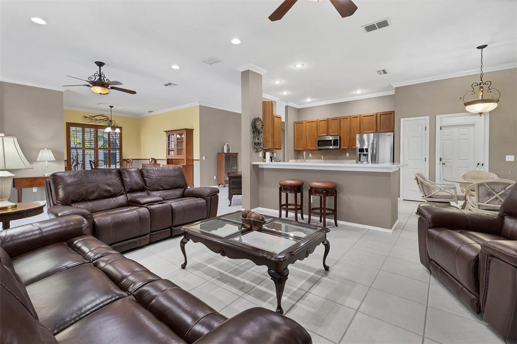 Sarasota, Florida, 34238, United States, 4 Bedrooms Bedrooms, ,2 BathroomsBathrooms,Residential,For Sale,1985448