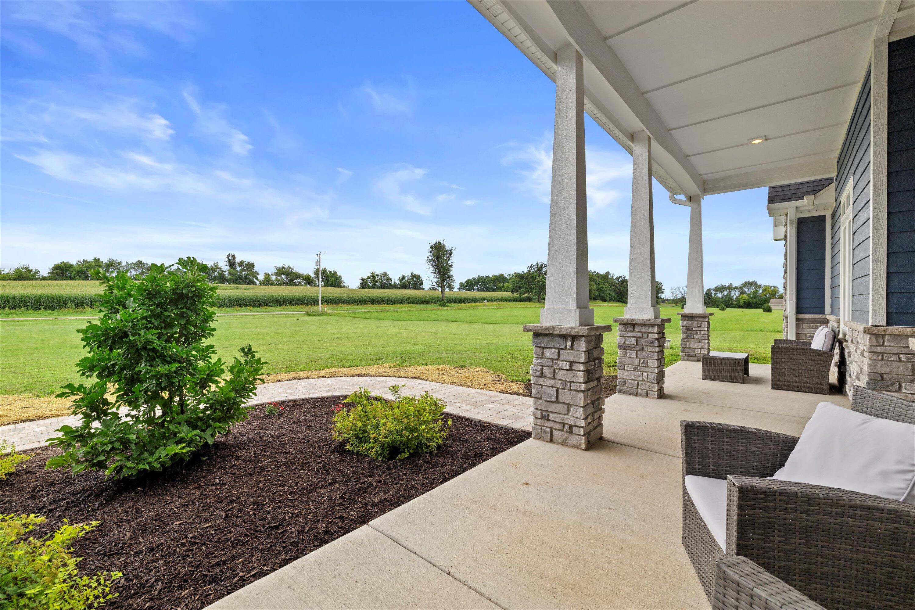 Bloomfield, Wisconsin, 53147, United States, 5 Bedrooms Bedrooms, ,3 BathroomsBathrooms,Residential,For Sale,1921596