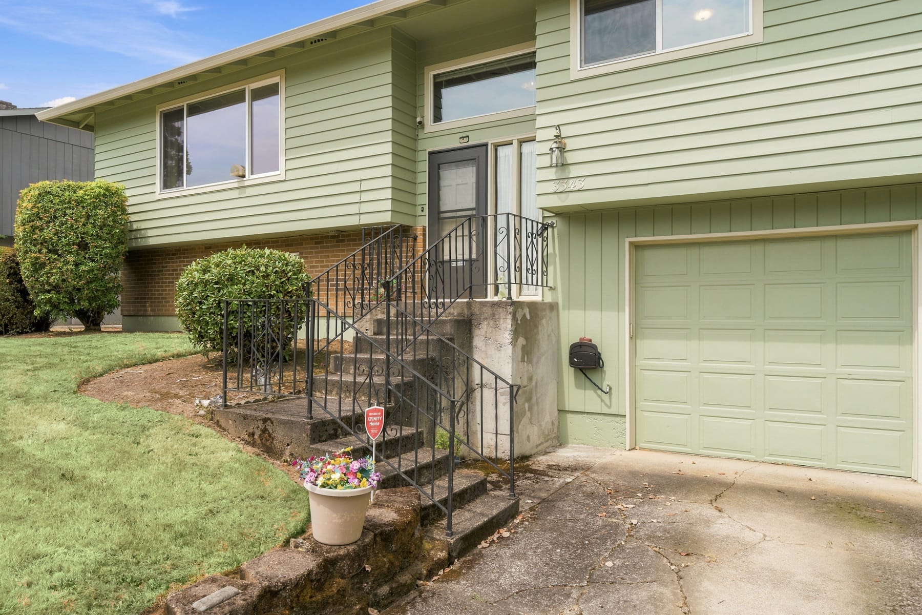  3343 SE DESWELL ST Milwaukie, OR 97267 - 物件實景