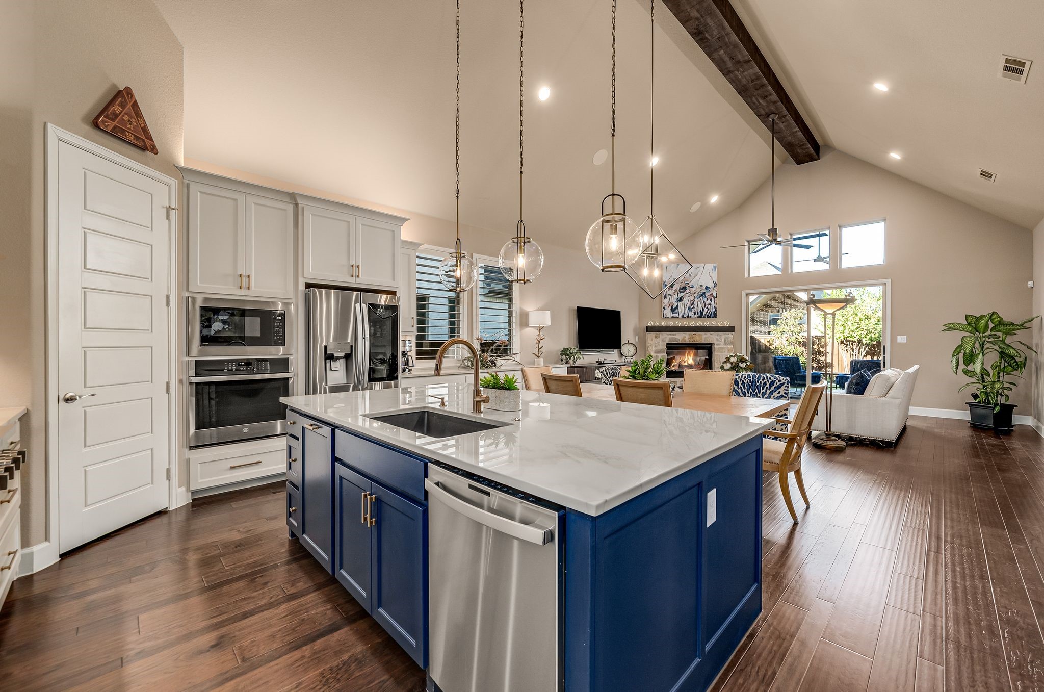 The Colony, Texas, 75056, United States, 4 Bedrooms Bedrooms, ,3 BathroomsBathrooms,Residential,For Sale,1987995