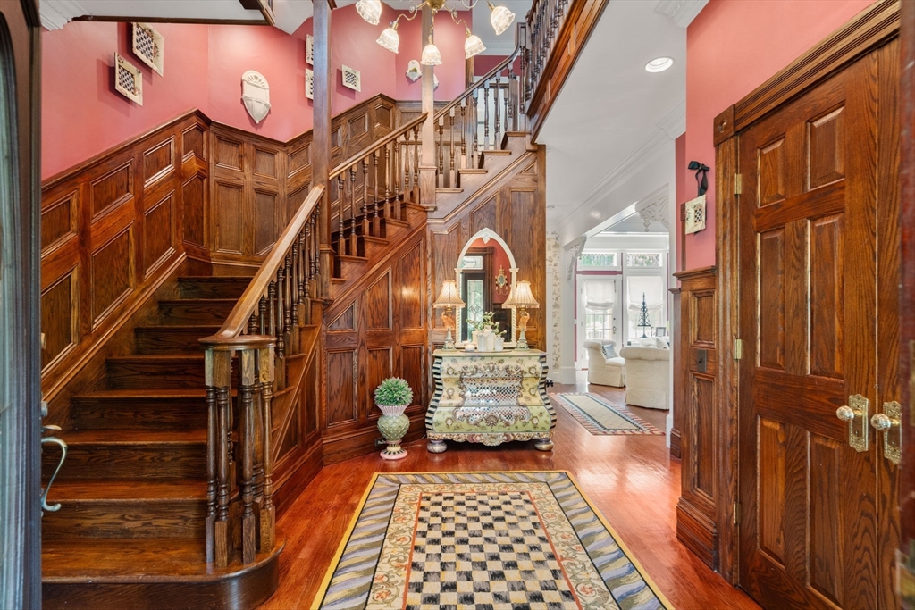 Hopkinton, Massachusetts, 01748, United States, 4 Bedrooms Bedrooms, ,5 BathroomsBathrooms,Residential,For Sale,1982386