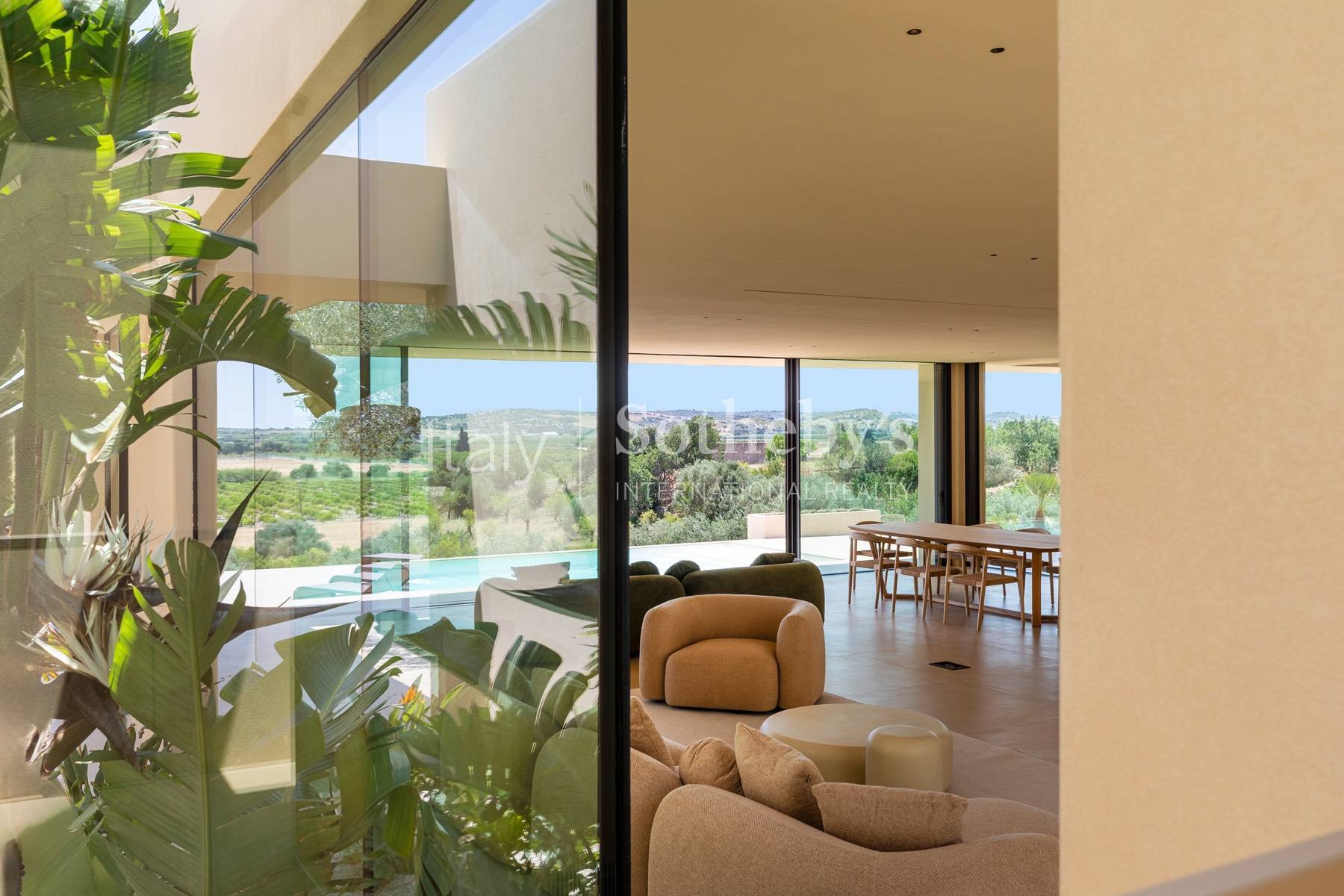  Designer villa with pool in the Noto countryside - 物件實景