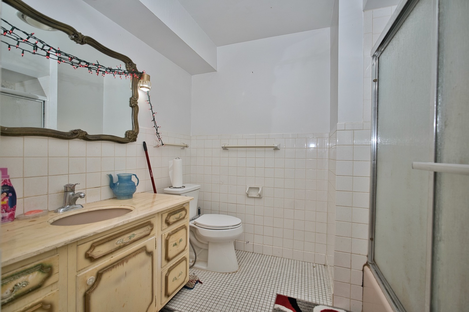 Skokie, Illinois, 60076, United States, 4 Bedrooms Bedrooms, ,3 BathroomsBathrooms,Residential,For Sale,2010022