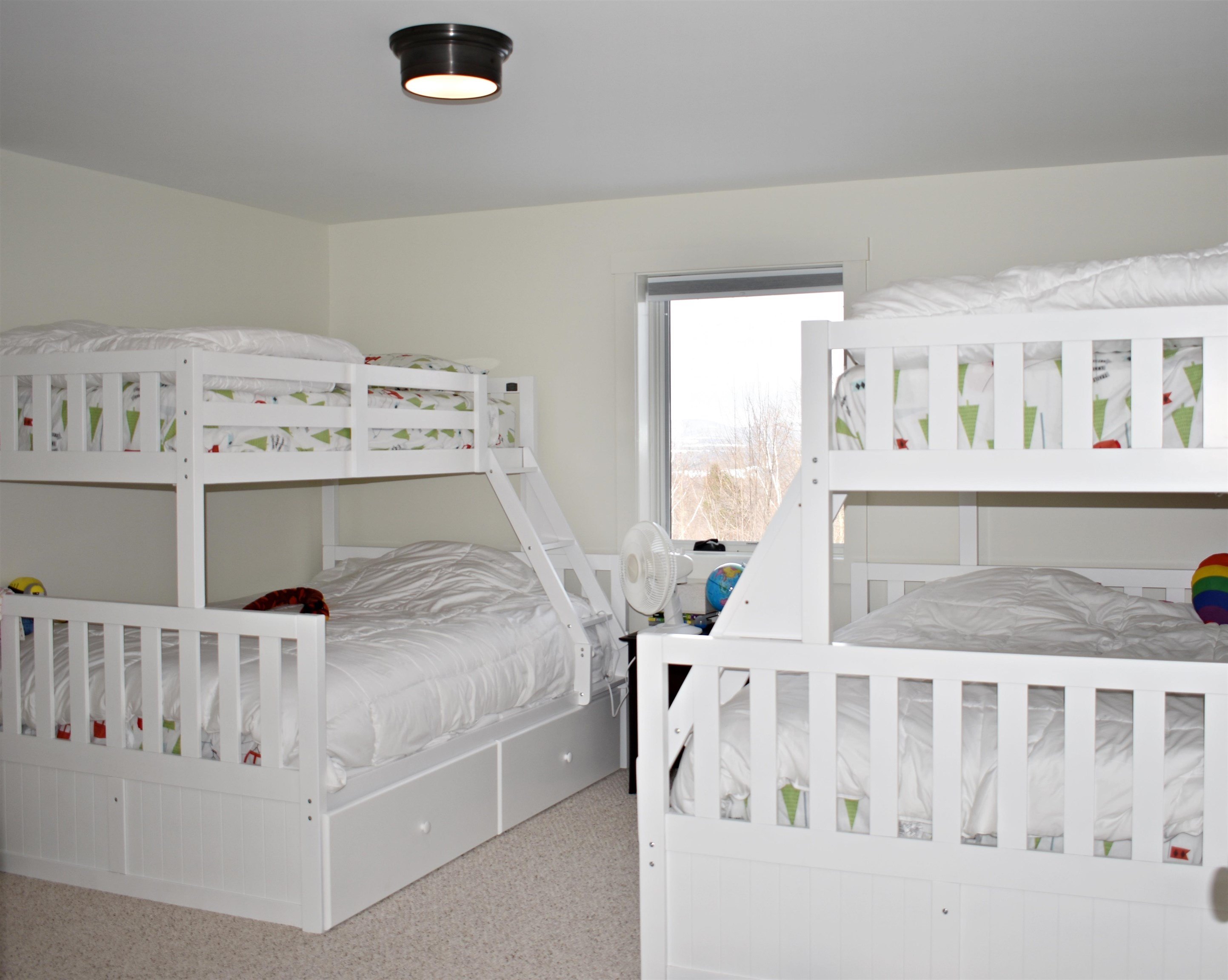 Burke, Vermont, 05832, United States, 3 Bedrooms Bedrooms, ,3 BathroomsBathrooms,Residential,For Sale,2006091