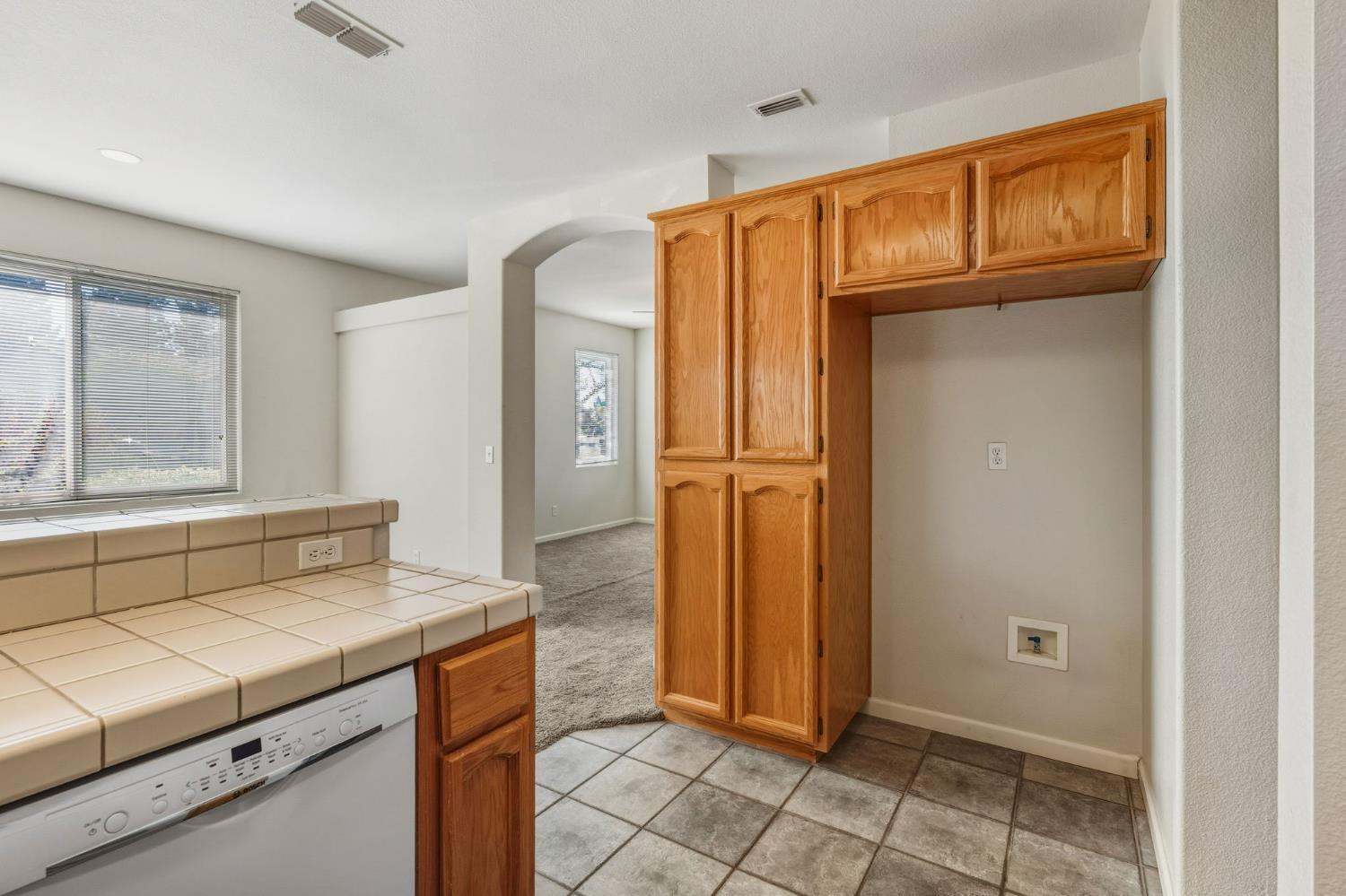 Citrus Heights, California, 95621, United States, 3 Bedrooms Bedrooms, ,2 BathroomsBathrooms,Residential,For Sale,1995433