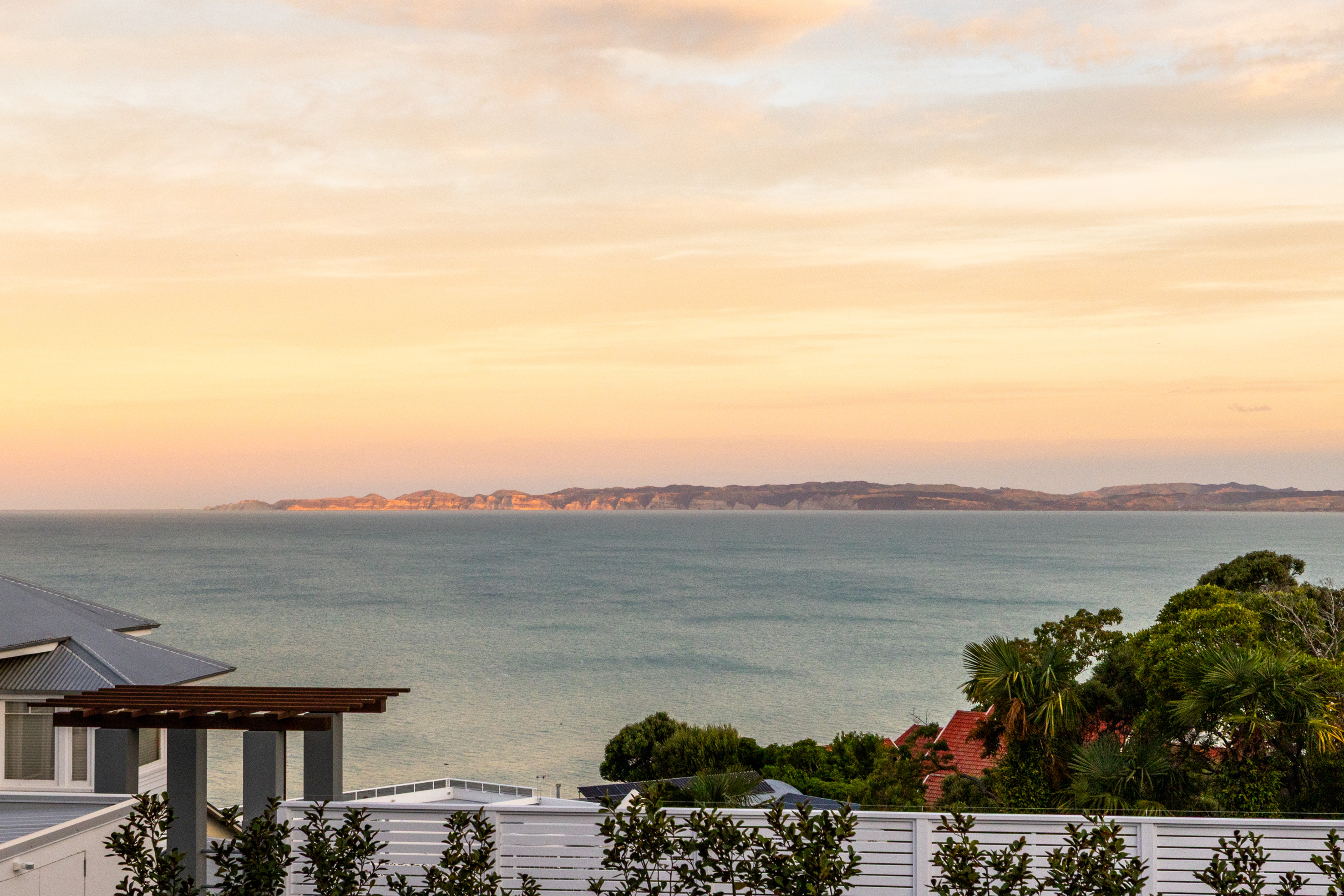  A Fully Reimagined Bluff Hill Residence - 物件實景