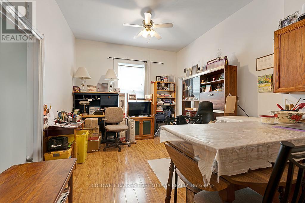 SMITHS FALLS, Ontario, K7A 2Z5, CA, 8 Bedrooms Bedrooms, ,6 BathroomsBathrooms,Residential,For Sale,1865309