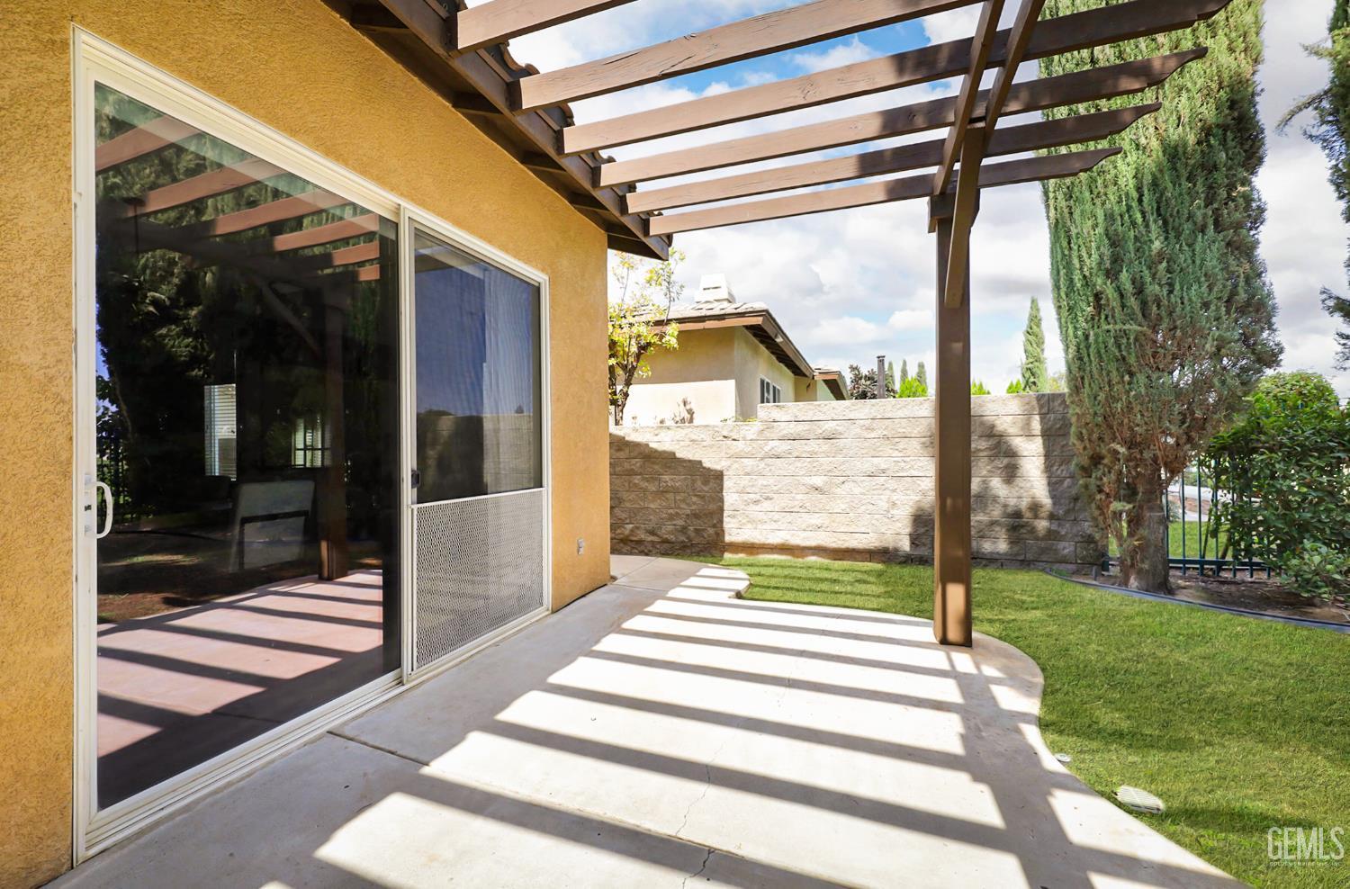 Bakersfield, California, 93312, United States, 3 Bedrooms Bedrooms, ,2 BathroomsBathrooms,Residential,For Sale,1987414