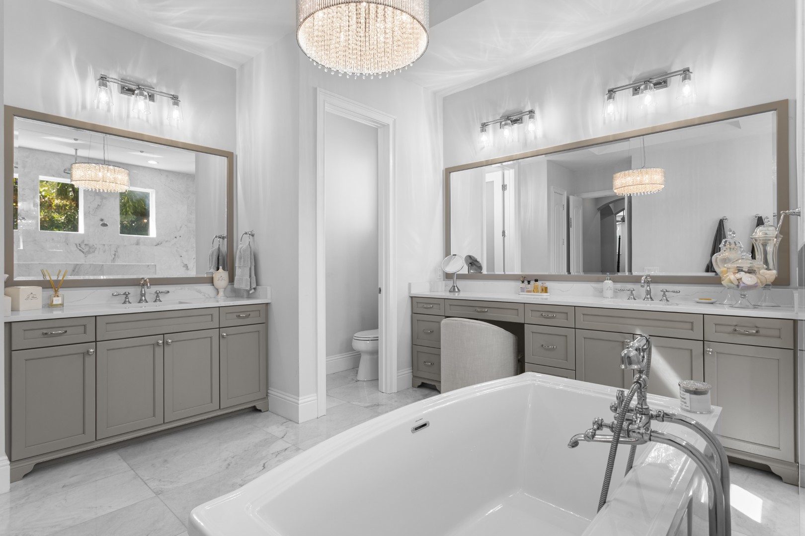 Tampa, Florida, 33629, United States, 5 Bedrooms Bedrooms, ,6 BathroomsBathrooms,Residential,For Sale,2008842